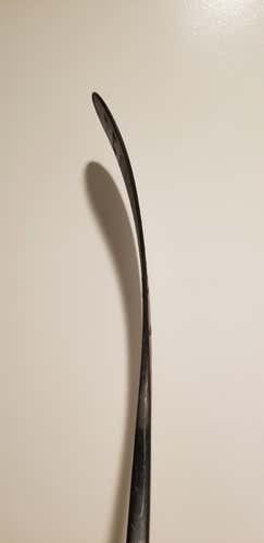PRO STOCK CCM U+ CL GRIP HOCKEY STICK RH TOE CURVE