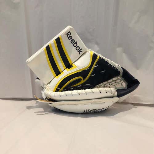 Reebok Larceny Goalie Glove UBC
