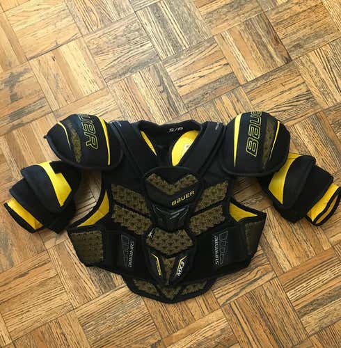 NEW W/O Tags- Bauer Supreme Total One MX3- Senior Small