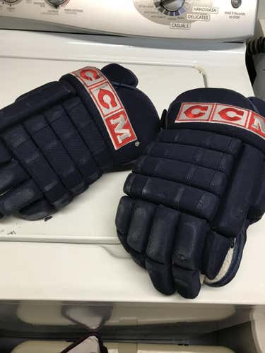 CCM 4-Roll Padded Gloves Senior