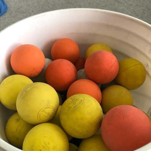 25 Lacrosse Balls