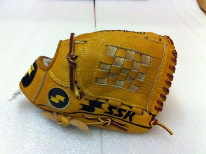 SSK Challenger CSG-710 Baseball Glove 11 Inch *No Trades*