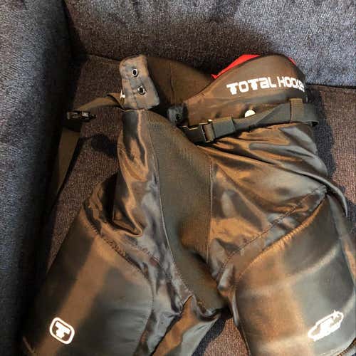 Total Hockey Youth Pants