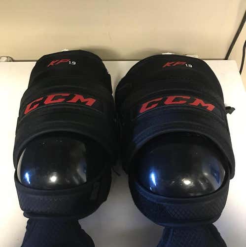 CCM Intermediate Goalie Knee Pads