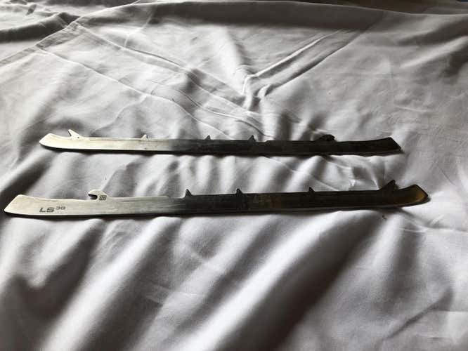 (2) Sets Of EDGE 3MM GOALIE RUNNERS [SENIOR] SZ 10