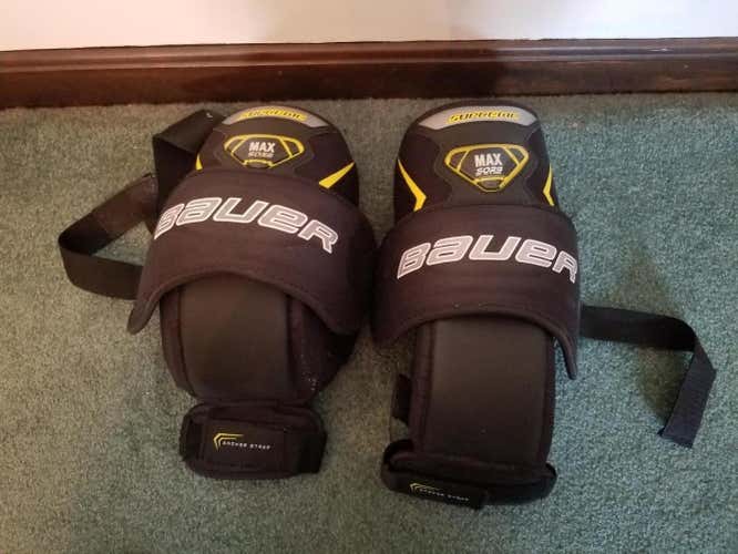 Bauer Pro Goalie Knee Guards Sr -Excellent Condition