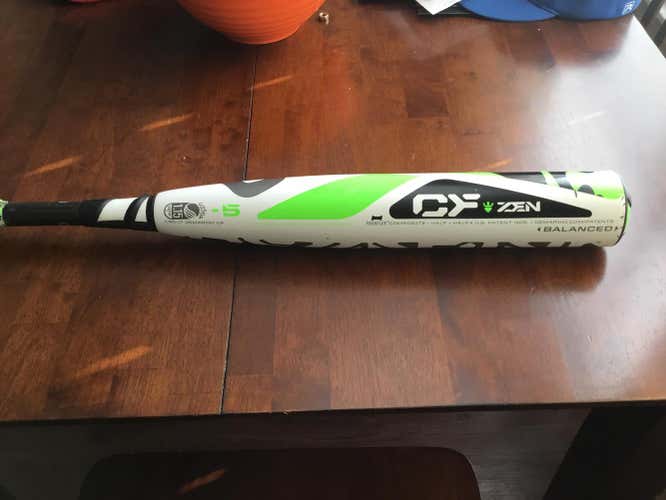 DeMarini Cf zen Bat