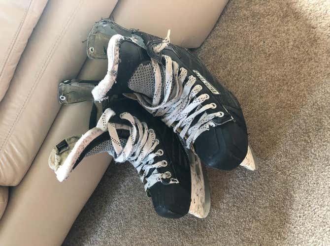 Bauer Nexus 1000 Skates Used