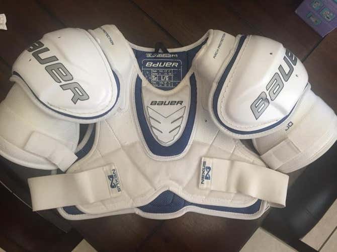 Bauer Nexus 4000 Shoulder Pads