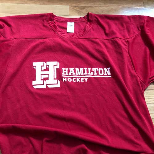 New Senior Large Kamazu Jersey. Hamilton College