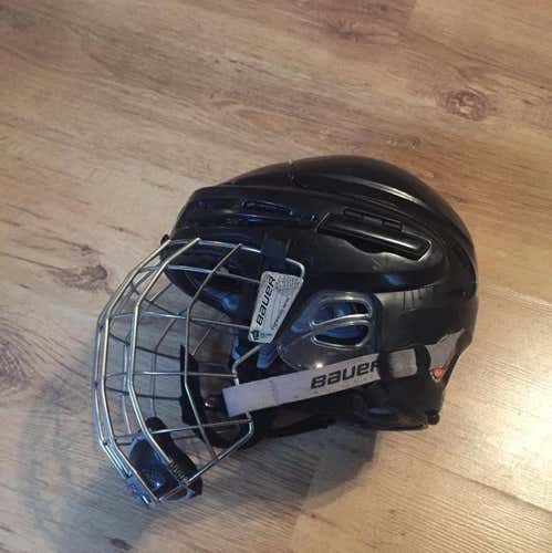 Like New Bauer 9900 Helmet And Cage