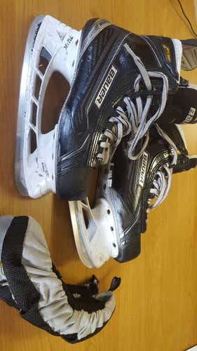 Bauer Supreme Total One MX3 size 4 skates