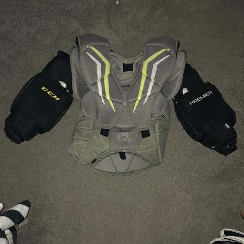 Vaughn V7 Chest Protected (small) With Ccm Premier Arms (XL)