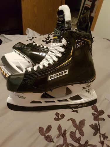 New Bauer 2S PRO Skates Senior Size 8.0 D