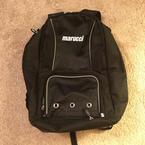 MARUCCI TRAVEL BALL BAT PACK