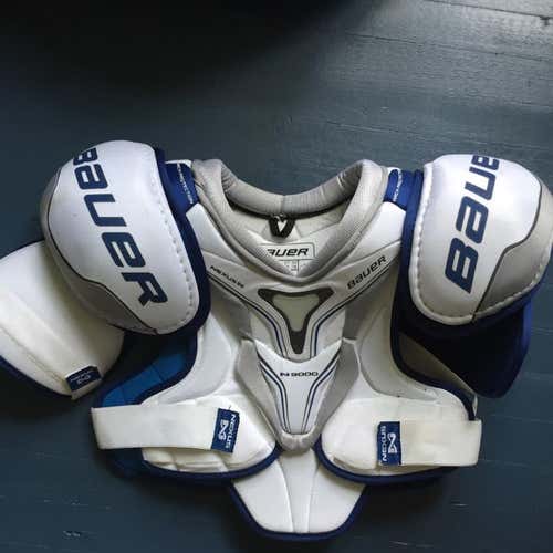 Bauer Nexus 9000 Shoulder Pads