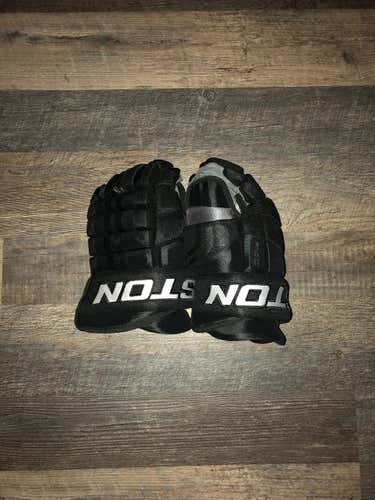 Easton Pro 10 Gloves 13"