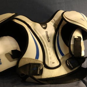 Reebok Shoulder Pads Junior
