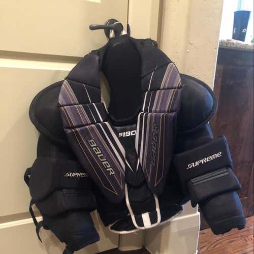 Bauer 190 Chest Protecter