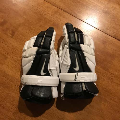 Nike Vapor Elite Size 13 Black & White