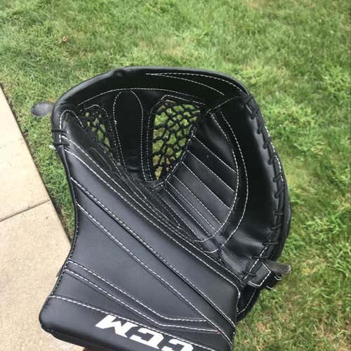 ccm 860 glove INT (WILLING TO TRADE)