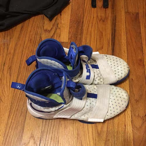 Lebron Basketball Shoes