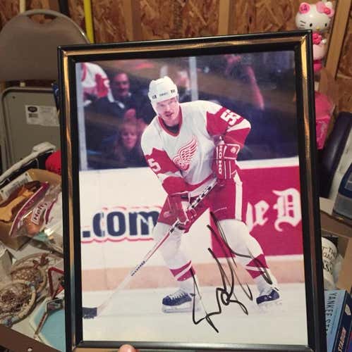 AUTOGRAPHED: Larry Murphy Picture- FRAMED (Detroit Red Wings)
