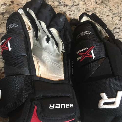 needs to go *Bauer 1x Pro Gloves 15”*