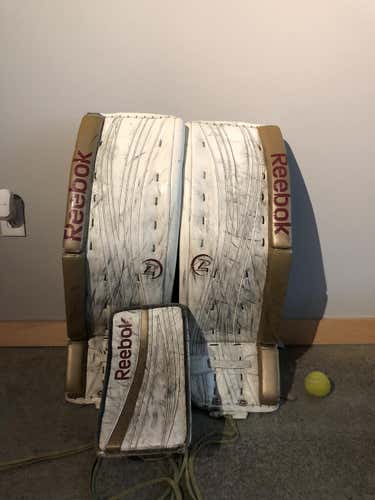Reebok Premier Pro Goalie Pads and Blocker 34+1.5 Senior