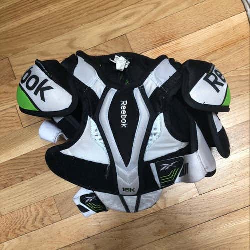 Reebok 16k Jr Small Hockey Shoulder Pads No Trades