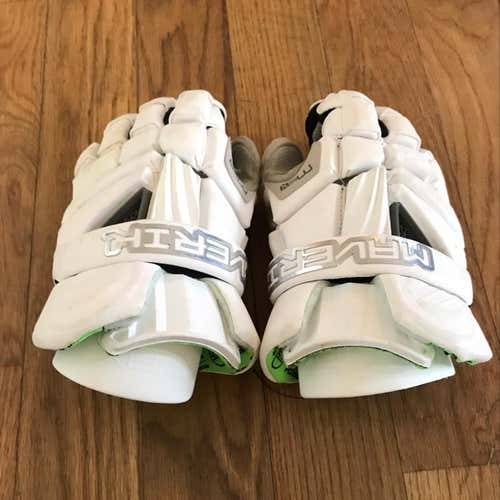 Maverick Max gloves Barely Used