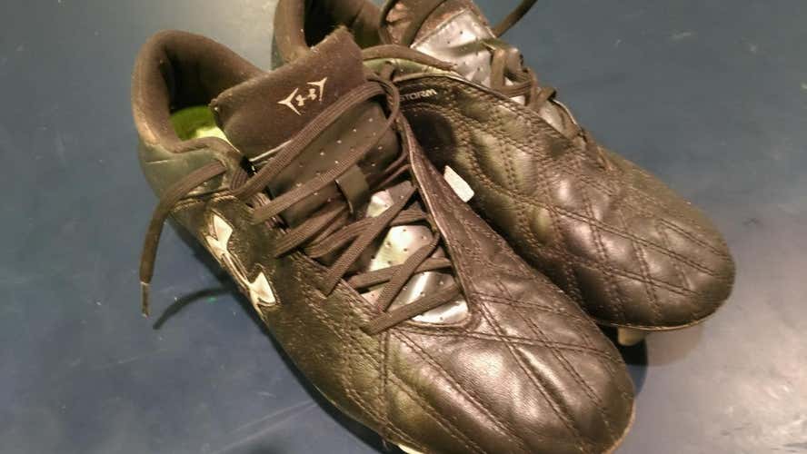Under Armour Cleats size 7 hydrastrike circa 2012