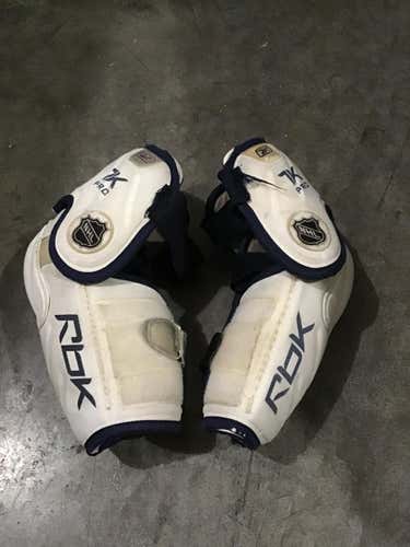 Pro Stock Reebok 7K Pro Elbow Pads Senior size 5 made in Sweden