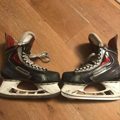Bauer Vapor APX2 Hockey Skates
