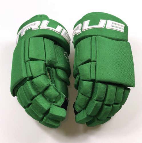 Pro Stock Pro Return 13” True XC9 Hockey Gloves Toronto Maple Leafs Mitch Marner