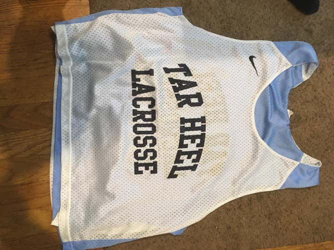 UNC Tar Heels Pinnie