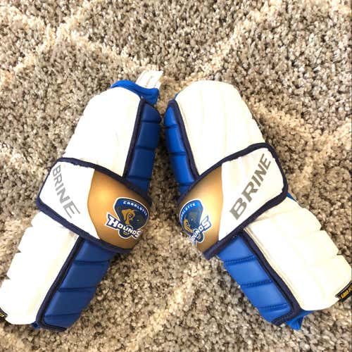 Charlotte Hounds Elbow Pads