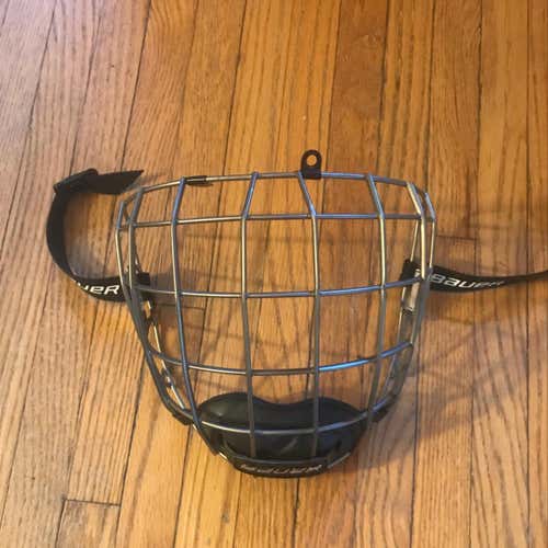 Bauer Cage