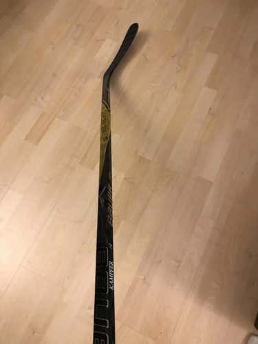 Pro stock Bauer 1x stick dressed as 1s 82 flex p92