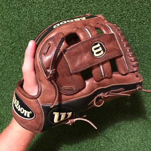 Wilson A2000 11.75 Inch