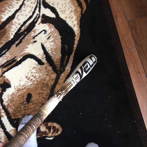 Rolled HOT 33 Inch Rawlings Velo