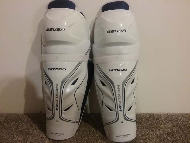 Bauer Nexus N7000 Shin Pads Senior