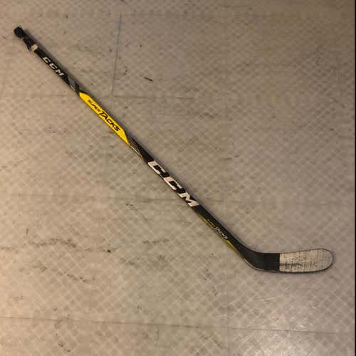CCM Super Tacks Stick, Right, 65 Flex, McDavid P28 Curve, Grip