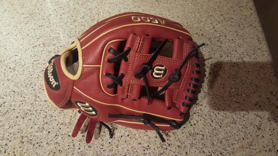 New - Youth Wilson A500  Fielder's Glove