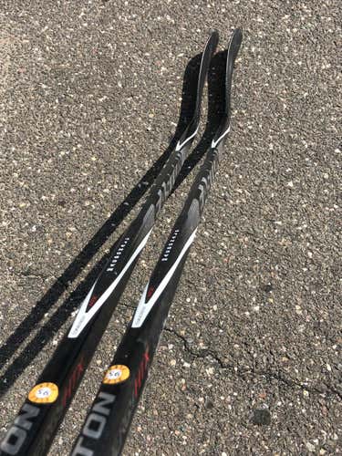 2 pack Easton V9 SS LH Pro Stock Sticks 95 Flex McDonald Flyers