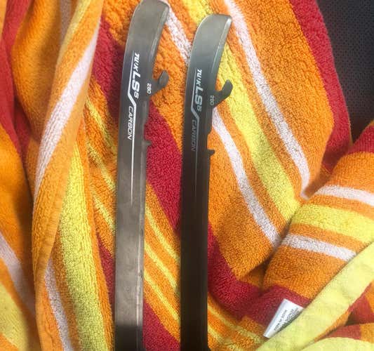 Black Carbon LS5 Steel ‘9’ Profile Flat Bottom V