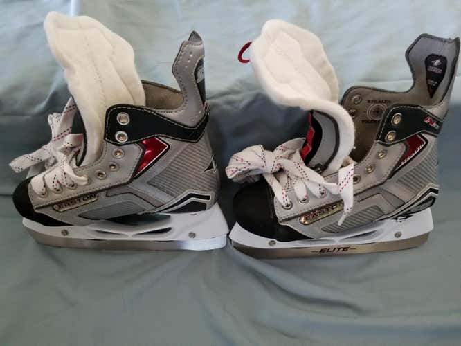 New Easton Stealth S17 Skates Junior