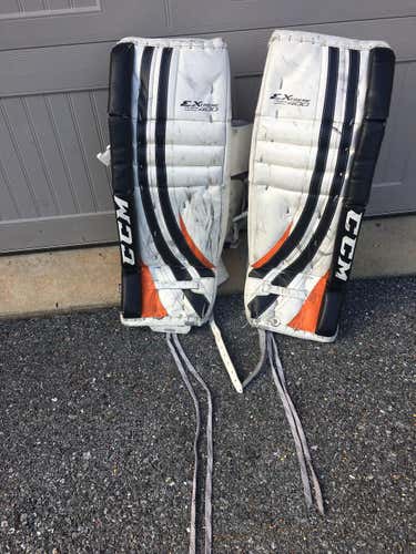 CCM Goalie Leg Pads Junior