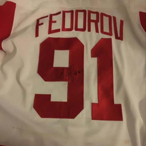 Hockey Detroit Red Wings Jersey Federov Signed
