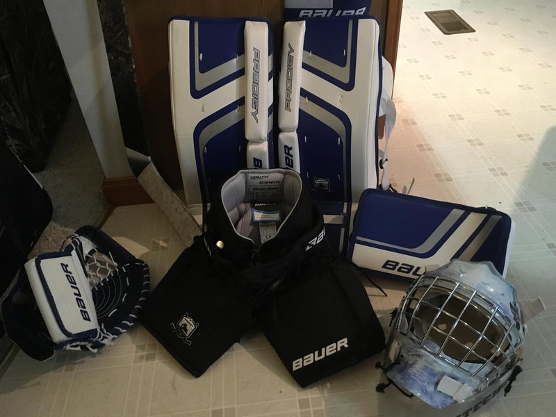 New Bauer Goalie Equipment (Full Set) Youth